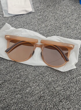 超轻款防紫外线开车外出眼镜男女