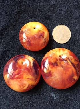 本命年琥珀蜜蜡浮盐水有荧光血丝老蜜蜡鱼眼扣公主扣吊坠项链礼物