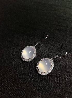 本命年925银针镶嵌绿玉髓时尚款耳环阳绿色玛瑙简约玉石耳坠耳钩