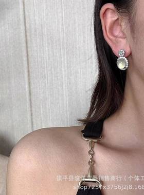 本命年高冰种玉髓翡翠色鸽子蛋耳钉银镶嵌白玉髓耳坠玉石饰品礼物