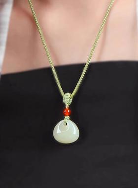 本命年和田玉平安扣福袋吊坠女士玉石挂绳玉坠好运小挂件节日送女