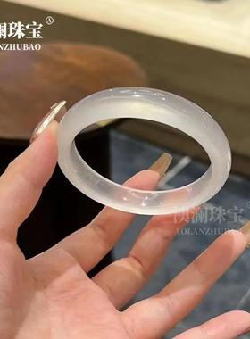 本命年白月光高冰石英岩玉白冰手镯美人玉手镯白色标扁条贵妃镯冰