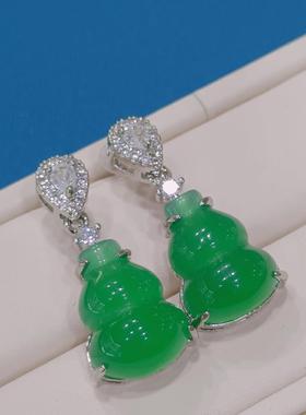 本命年高冰绿玉髓葫芦耳环银镶嵌女款时尚翡翠绿耳坠礼物