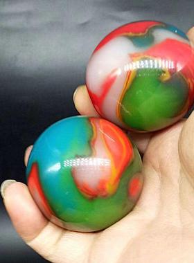 本命年新疆鸡血红七彩玉碧玉健身球戈壁玉丝玉鸡血玉手球把玩件手