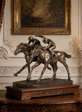 1家居饰品欧式摆件样板房装饰品冷铸铜双马骑马人物雕塑