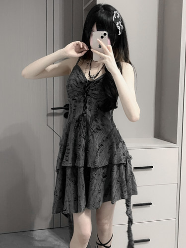 西洋果子原创 易碎爱情收腰女吊带连衣裙子破洞亚文化吊带裙 - 图2
