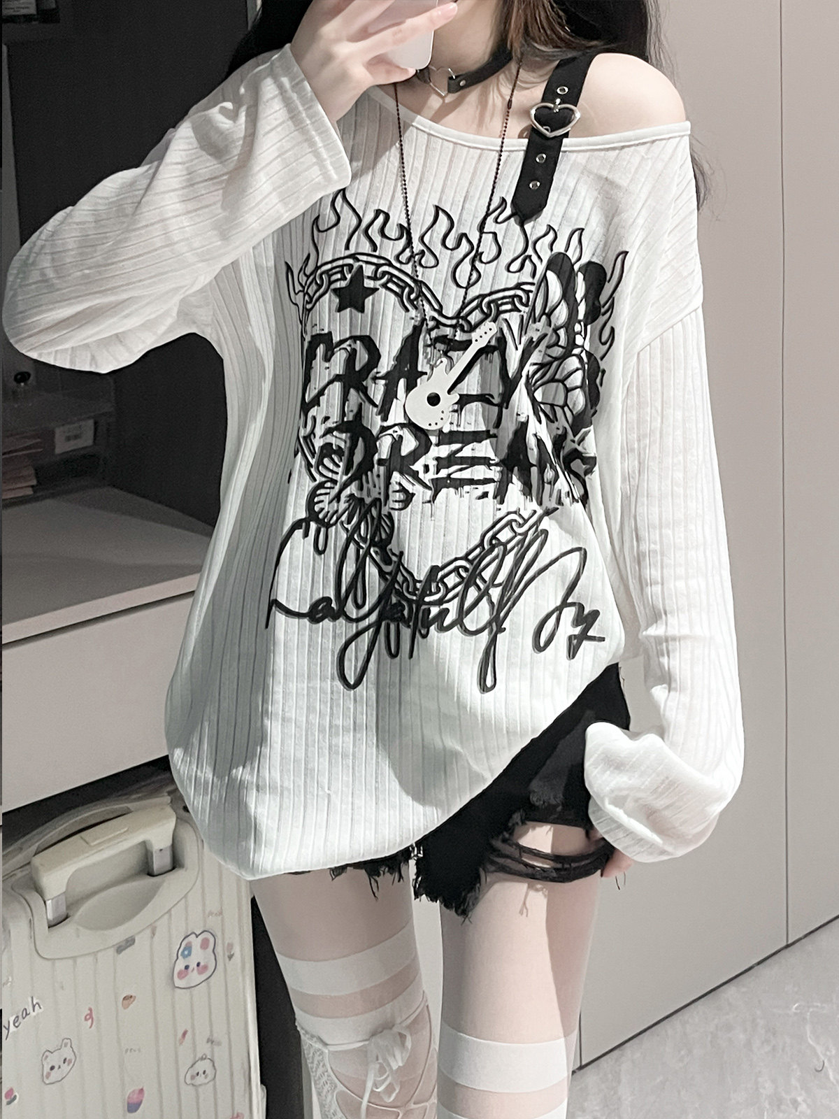 西洋果子原创狂热之梦夏季白色圆领宽松涂鸦长袖圆领女防晒衫显瘦,淘宝优惠券,粉丝福利购,淘宝优惠卷