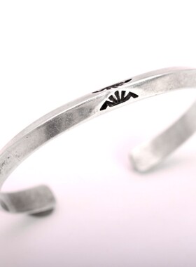 SOLD上层精灵的庭院∮印第安Navajo老三棱蚀刻古董手镯Vintage