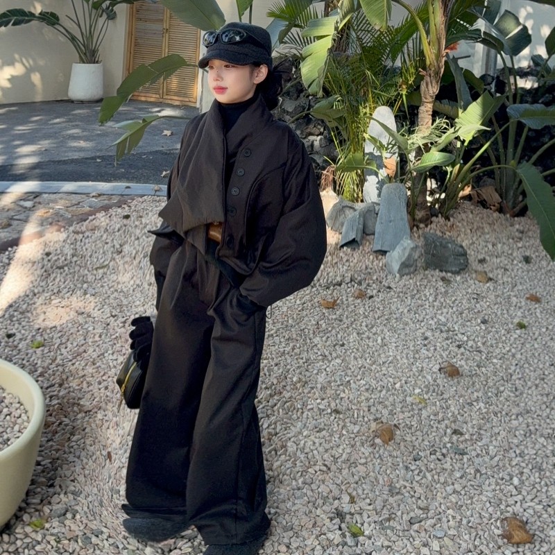 女童三件套2025冬季新款时尚简约围巾棉衣韩系设计感收腰外套套装,淘宝优惠券,粉丝福利购,淘宝优惠卷