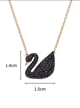 不掉色黑天鹅项链女镀18K玫瑰金高级感红天鹅时尚小众时尚轻奢