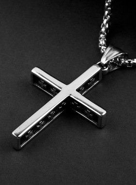 跨境亚马逊欧美风钛钢十字架项链潮人男女中性穿搭不锈钢吊坠