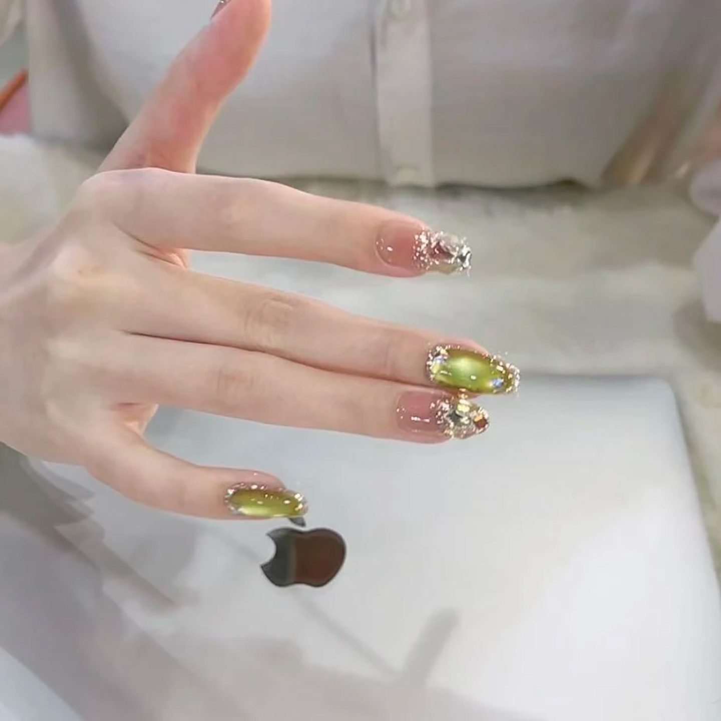 2025年新款蓝色星河网红猫眼美甲显白穿戴甲纯手工高级感短款定制 - 图2