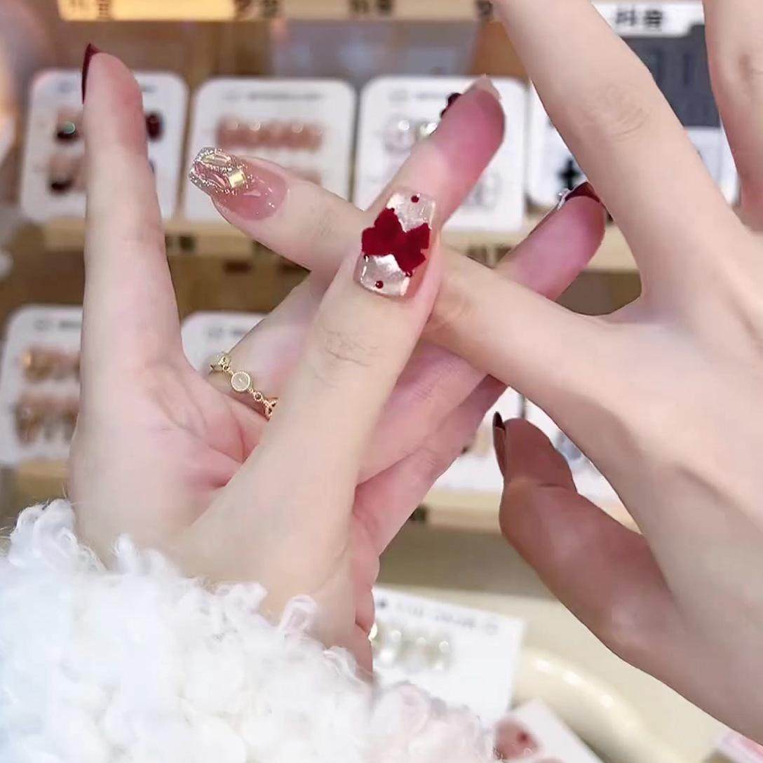 冰糖葫芦网红新年美甲显白2025年新款纯手工穿戴甲高级感短款,淘宝优惠券,粉丝福利购,淘宝优惠卷