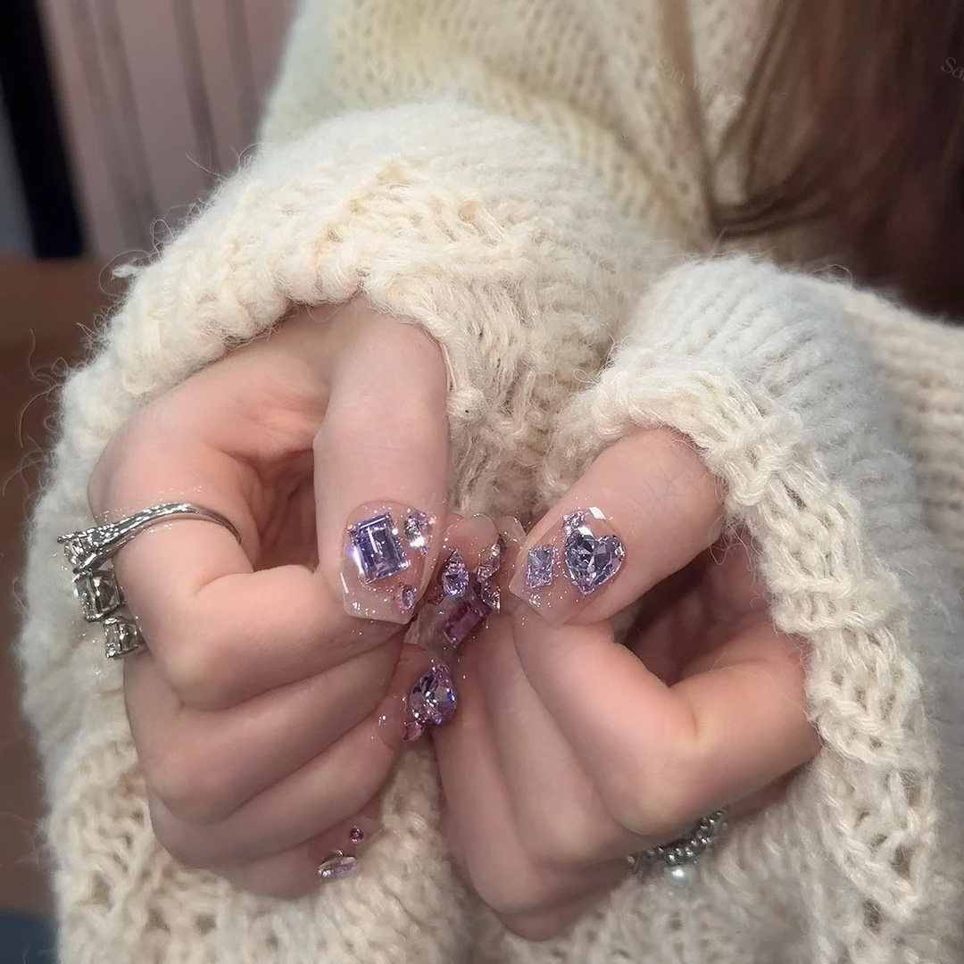 2025年新款紫色水晶爆闪美甲满钻短甲网红显白穿戴甲纯手工高级感,淘宝优惠券,粉丝福利购,淘宝优惠卷