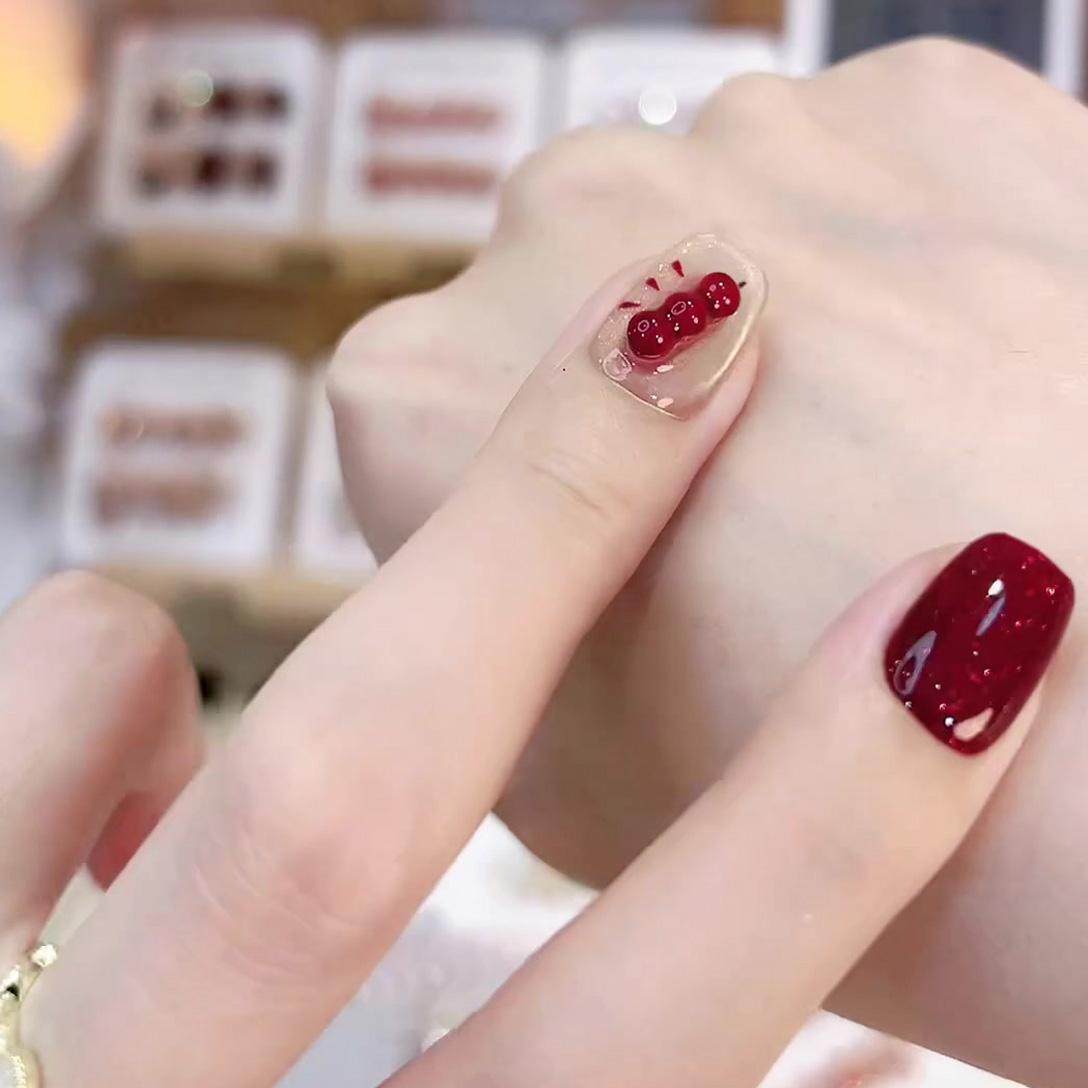 冰糖葫芦网红新年美甲显白2025年新款纯手工穿戴甲高级感短款,淘宝优惠券,粉丝福利购,淘宝优惠卷