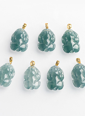 女款天然翡翠貔貅吊坠挂件