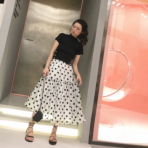 Летняя приталенная черная короткая футболка с коротким рукавом, высокий воротник, короткий рукав, в корейском стиле