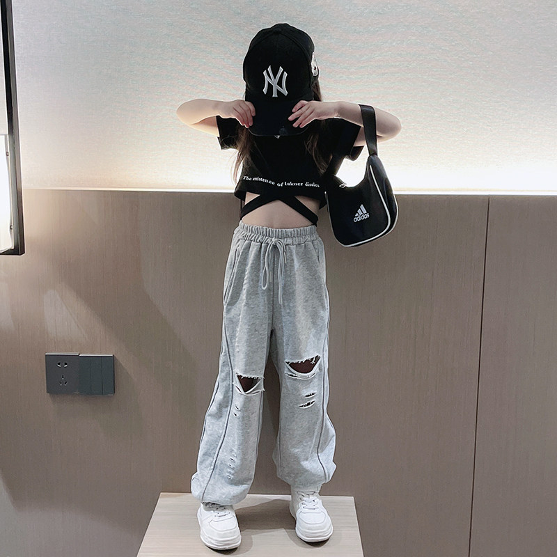 网红同款2026夏装新款女童洋气字母T恤交叉带时尚高腰露肚脐上衣,淘宝优惠券,粉丝福利购,淘宝优惠卷