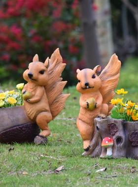 别墅庭院花园装饰布置造景户外彷真松鼠花盆摆件园林景观雕塑小品