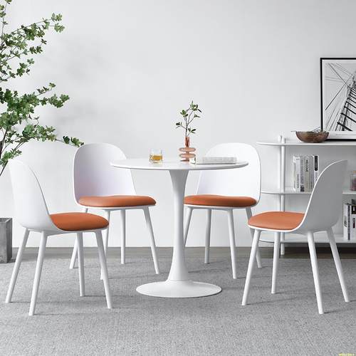 北欧简约休闲洽谈桌椅组合办公室休息接待咨询店铺小圆桌一桌四椅 - 图0