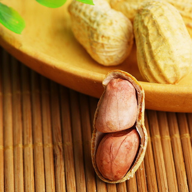 Marin five spice garlic salted dried peanuts 130g bag