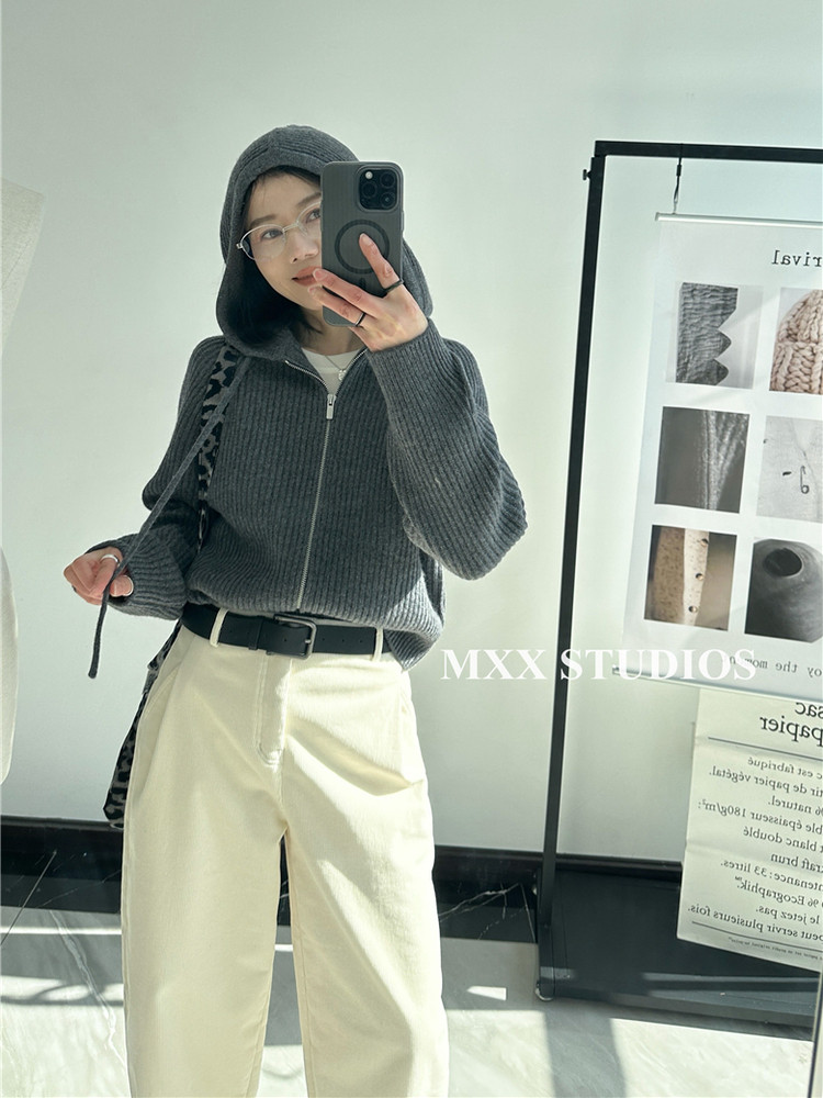 Mxx new winter product thick hooded fashionable zipper cardigan sweater for women