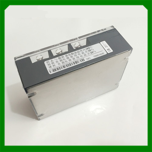 一开三相固态继电器 GJH10/25W/40/60/80/100/125 3P直流控制交流 - 图2