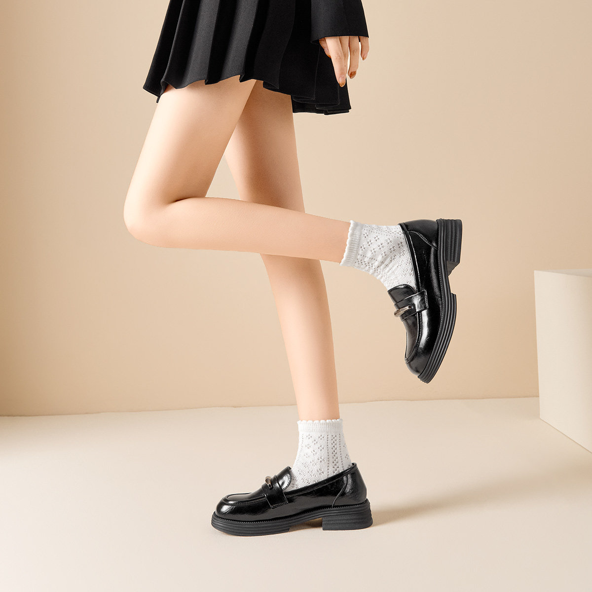 戈美其厚底乐福鞋女2026年春季英伦风小皮鞋黑色百搭配裙子单鞋子,淘宝优惠券,粉丝福利购,淘宝优惠卷