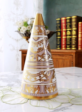 欧式陶瓷装饰塔金色花纹摆件