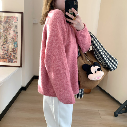 Omang桃喜 霉粉色花线圆领毛衣女秋冬氛围感宽松甜美风插肩袖线衫