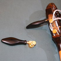 The inner and outer strings of the ponchen copper shaft can also be brought out with a wood handle 