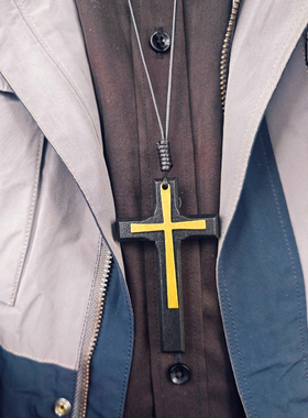 超结实蜡绳木质十字架吊坠项链