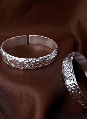 贵州手工银饰999足银浮雕祥云开口手镯女纯银饰品