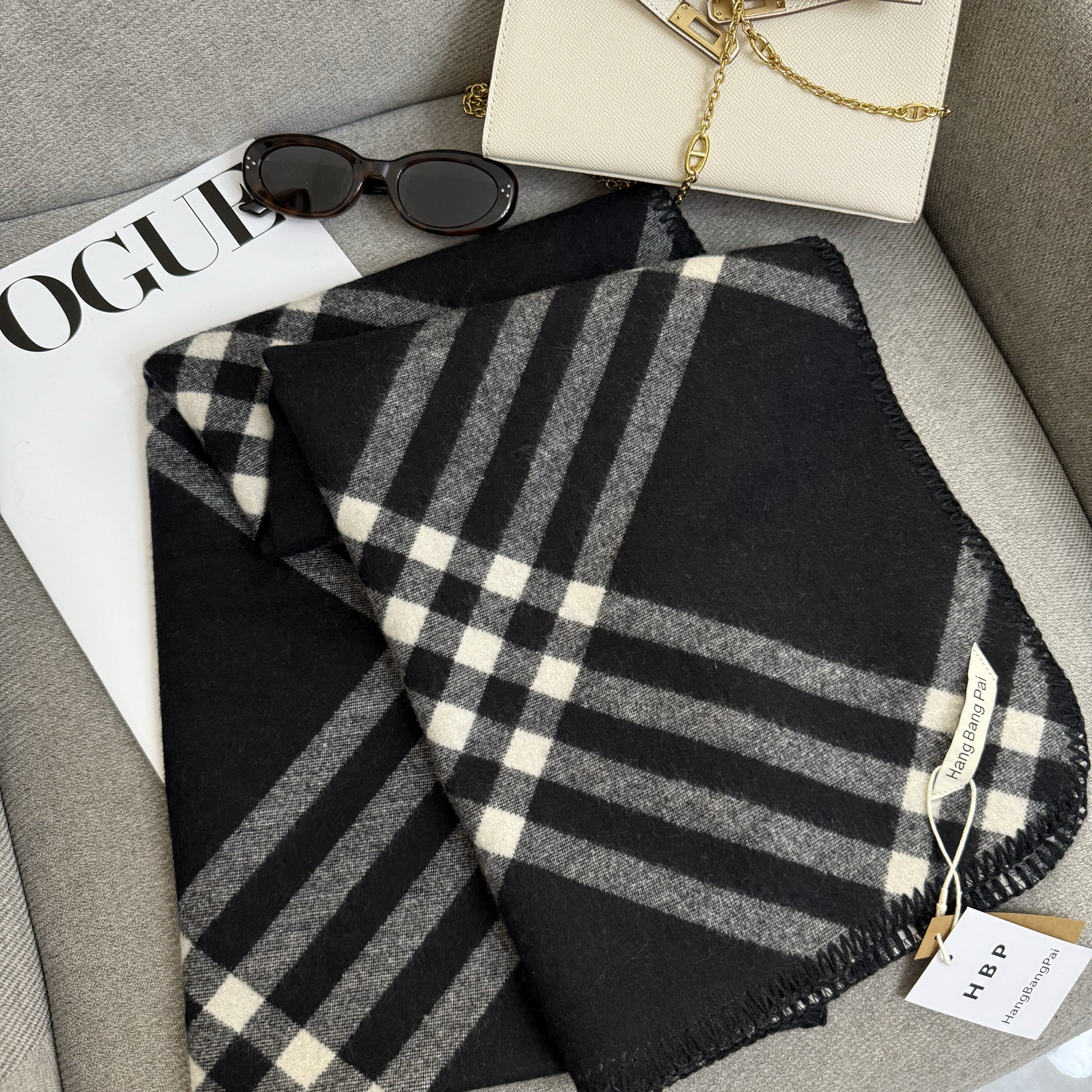 原版定制高级感十足chao火经典黑白格子围巾女冬季加厚保暖大披肩