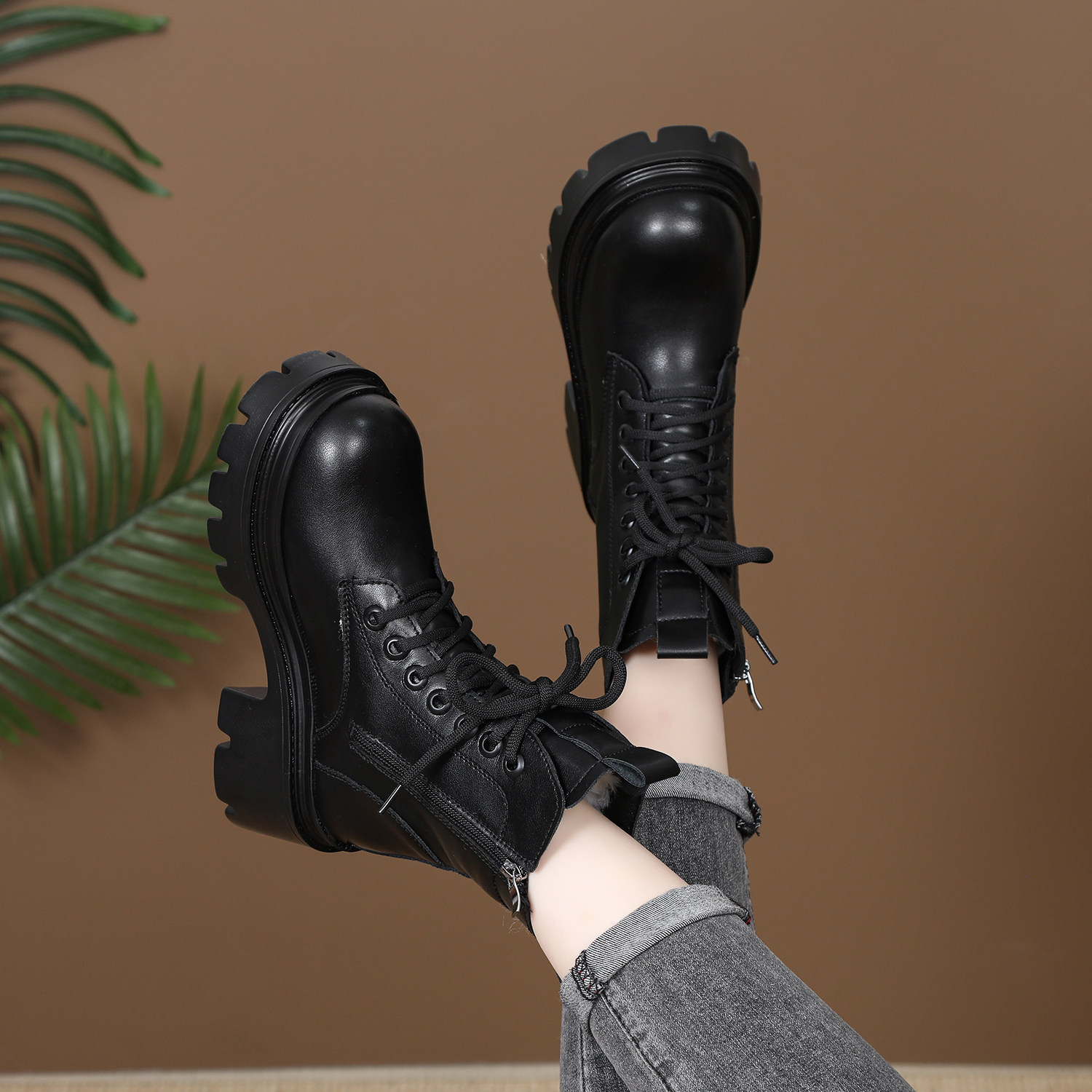 真皮雪地靴女羊皮毛一体2025新款冬季加绒加厚保暖棉靴防滑马丁靴,淘宝优惠券,粉丝福利购,淘宝优惠卷