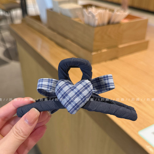 AB款蓝色格纹爱心蝴蝶结盘发抓夹女大号发量多后脑勺鲨鱼夹头饰 - 图2