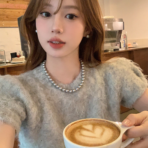 【蜜桃茶】自留!!高级感灰色珍珠项链女款轻奢小众毛衣链颈链配饰 - 图1