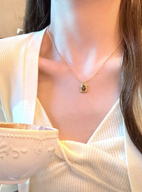 琥珀胶片秋冬虎眼石吊坠毛衣链