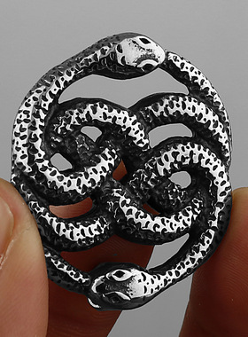 双蛇大魔域钛钢吊坠欧美男士时尚缠绕双蛇不锈钢吊坠项链配饰