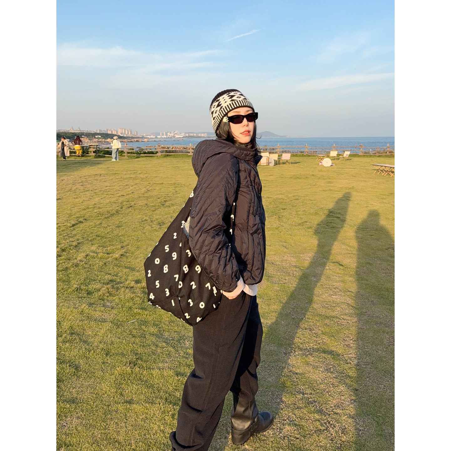 VOGANA戛纳家大码女装排骨90白鸭绒羽绒服外套冬连帽减龄显瘦棉服