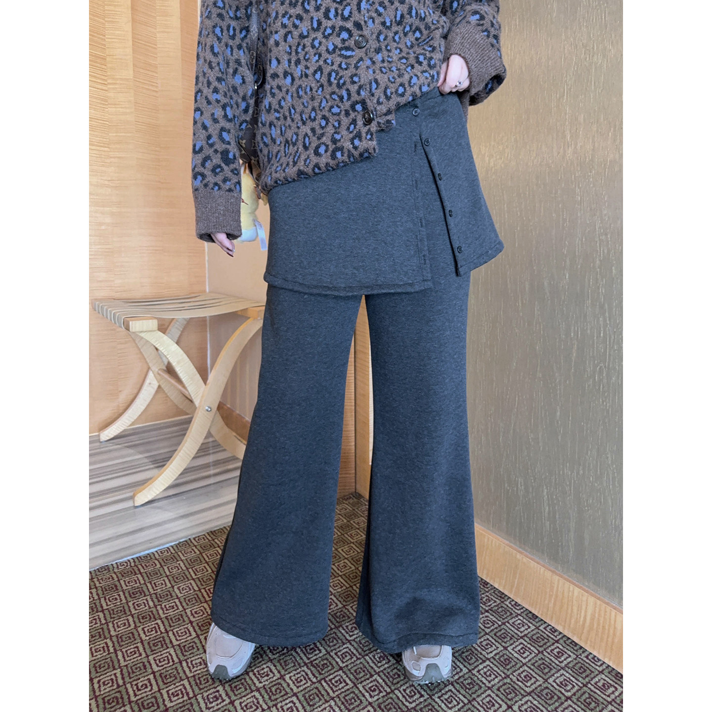 VOGANA戛纳家大码女装时髦懒人chic加绒保暖遮胯真两件屁帘微喇裤,淘宝优惠券,粉丝福利购,淘宝优惠卷