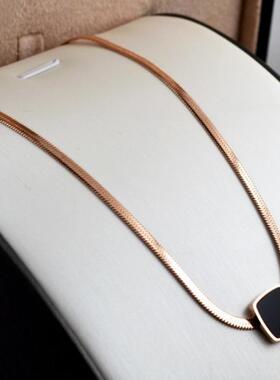 优雅黑色方形几何蛇骨链项链