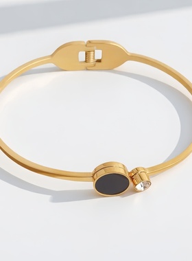 圆形黑面单钻钛钢饰品女轻奢手镯