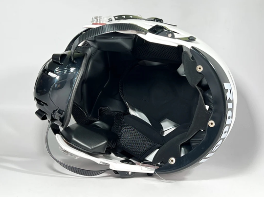 American football helmet Riddell SpeedFlex high-performance adult NFL football helmet