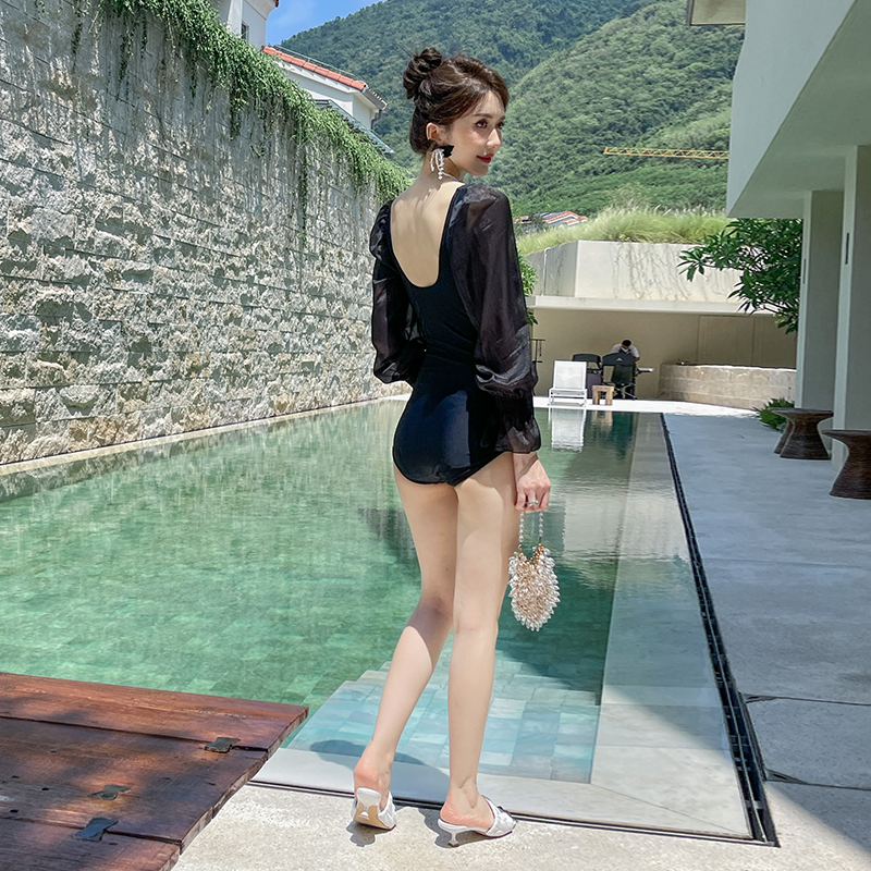 亦美珊长袖连体泳衣女成人显瘦微胖遮肉2025年新款黑色长裙泡温泉