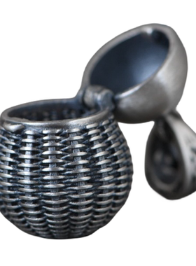 925银复古工艺简约创意时尚银饰香囊男女款可打开银吊坠竹篓礼物