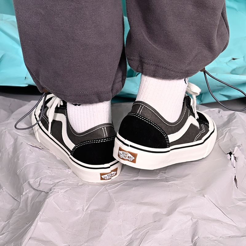 VANS范斯情侣款休闲鞋百搭时尚帆布板鞋VN0A4BX9T5O VN0A4BX9E02 - 图1