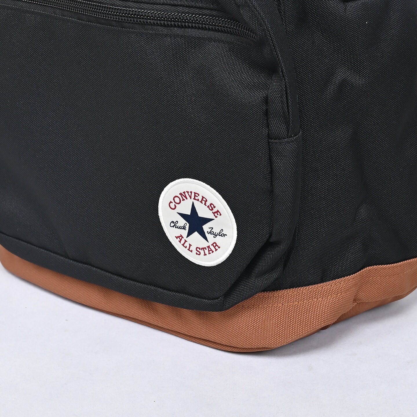Converse couple's all-match backpack