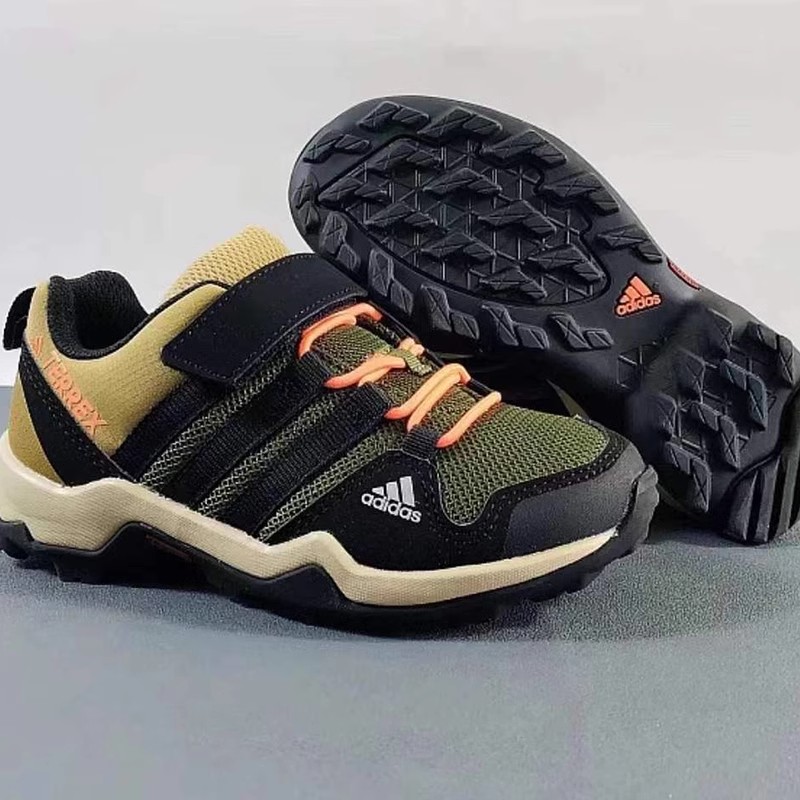 Adidas/ 阿迪达斯 男童 户外 防滑登山运动鞋 休闲跑步鞋 FX4184 - 图2