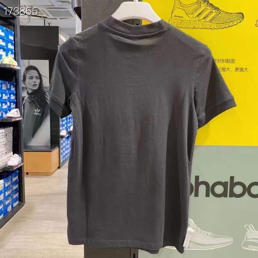 Adidas/阿迪达斯正品春季新款三叶草女装运动短袖T恤 FM4884